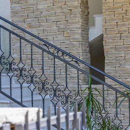 Apartments Miramar Котор Екстер'єр фото