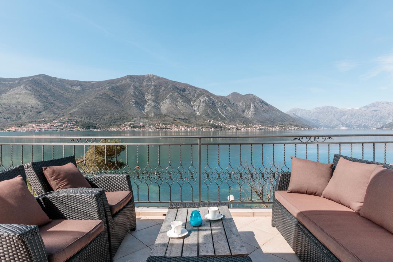 Apartments Miramar Котор Екстер'єр фото