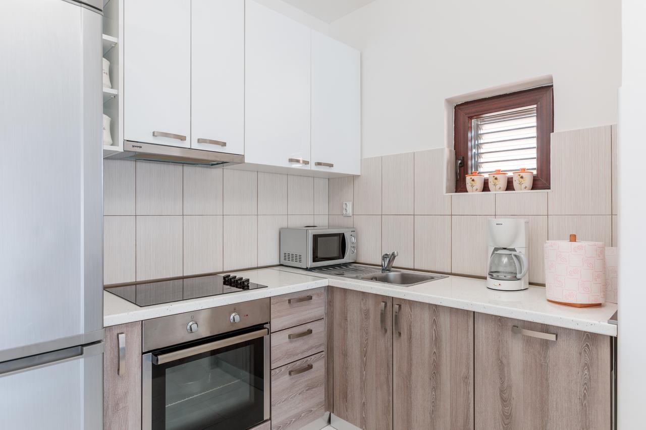 Apartments Miramar Котор Екстер'єр фото