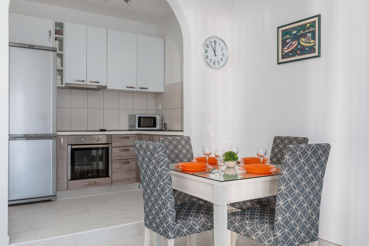 Apartments Miramar Котор Екстер'єр фото
