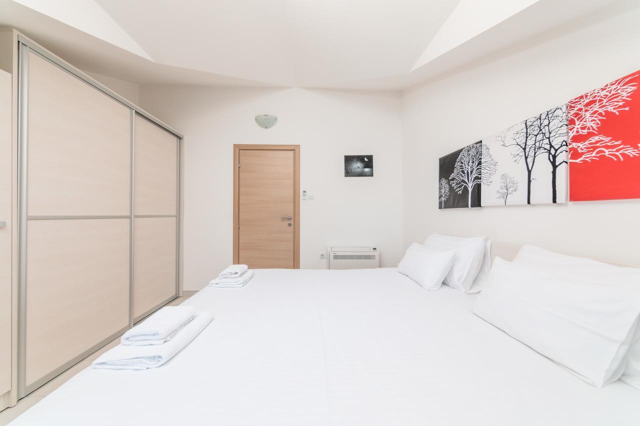 Apartments Miramar Котор Екстер'єр фото