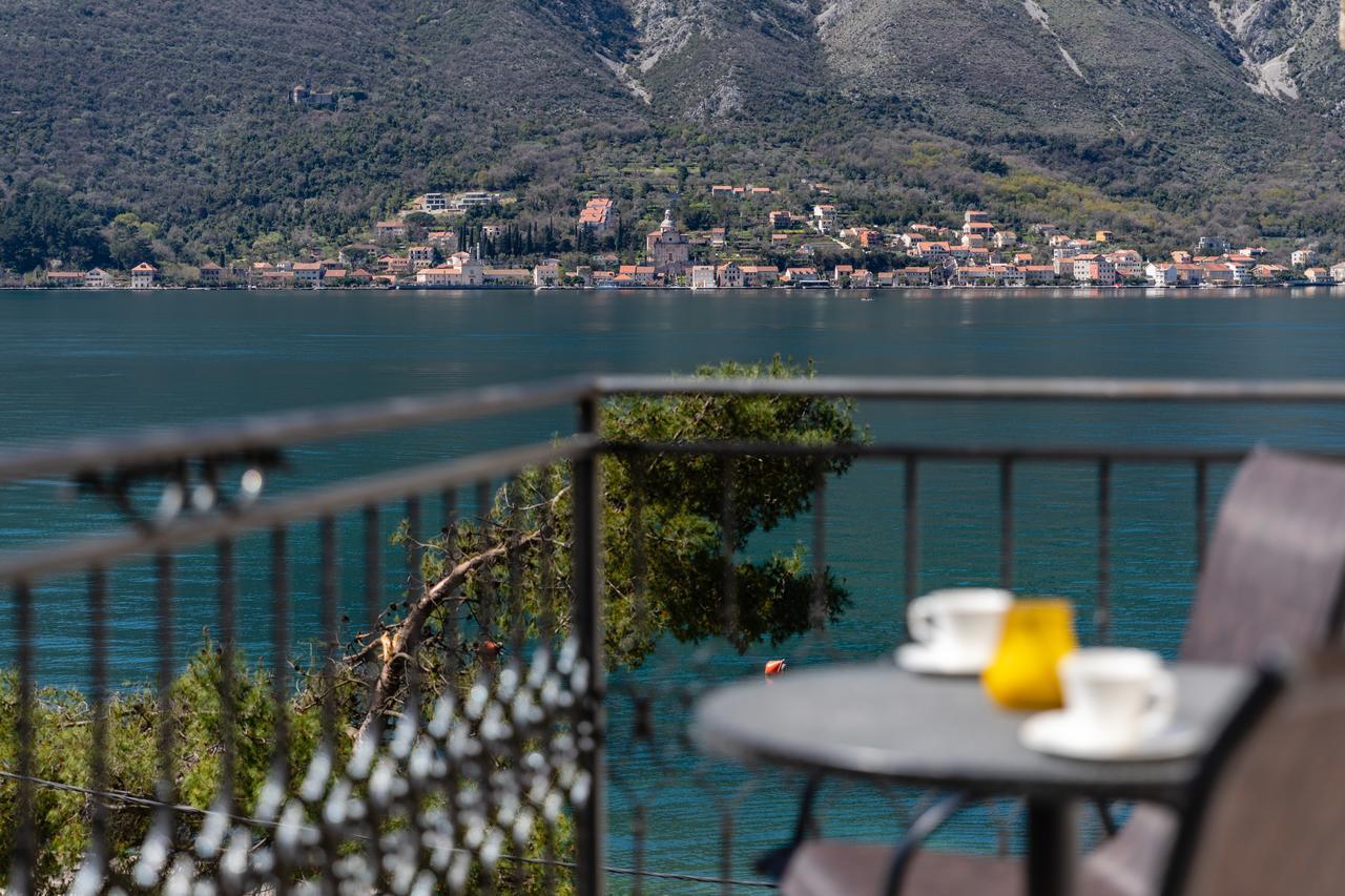 Apartments Miramar Котор Екстер'єр фото