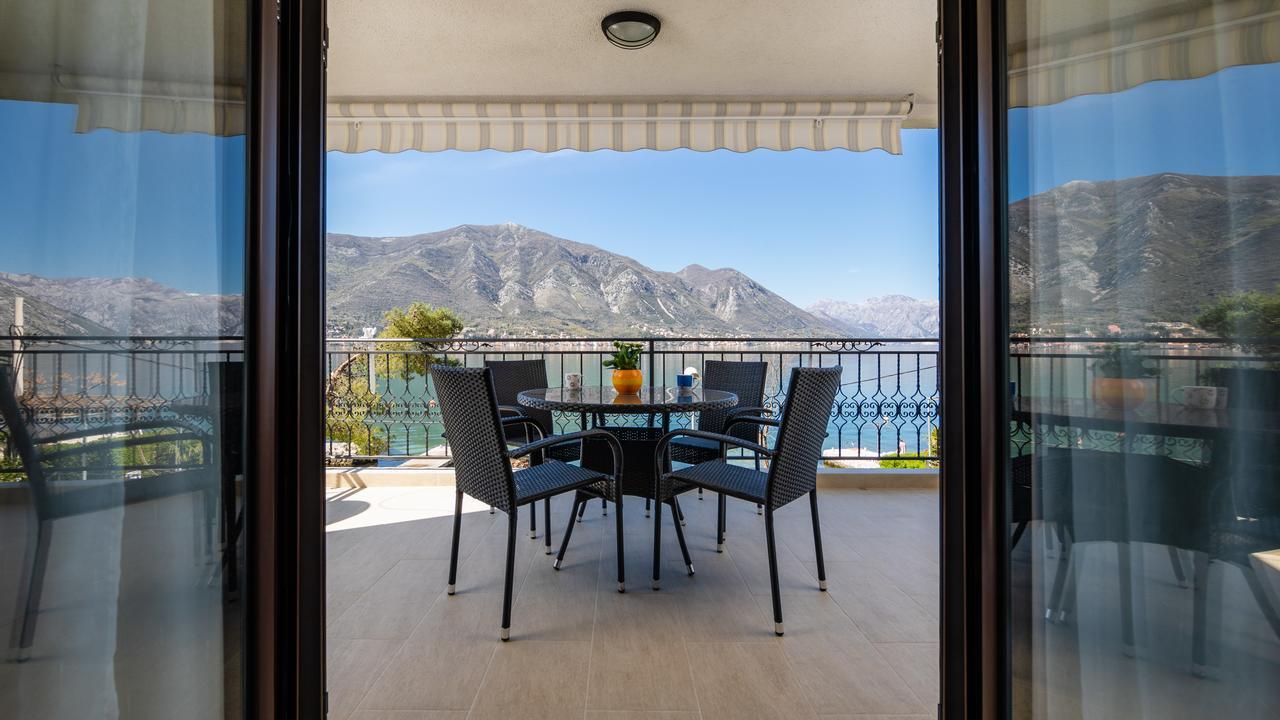 Apartments Miramar Котор Екстер'єр фото