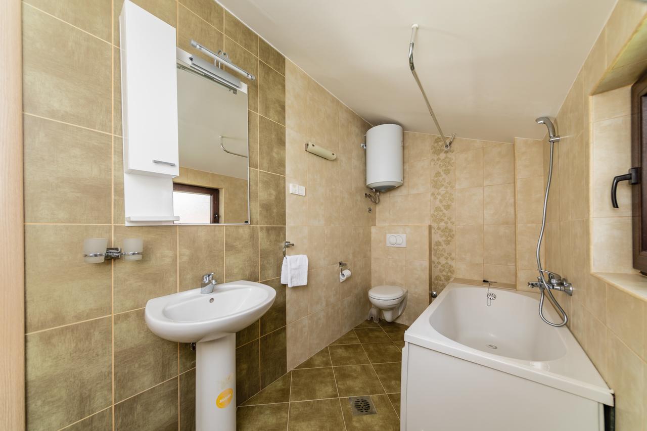 Apartments Miramar Котор Екстер'єр фото